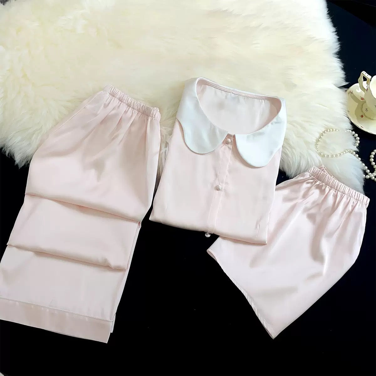 超キュートなピンクパジャマセットで、毎晩を癒しちゃおう💖