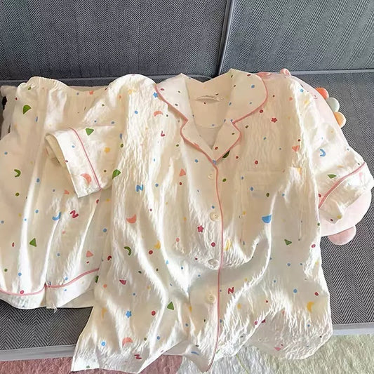 ふわふわ素材で癒されるパジャマセット🤍